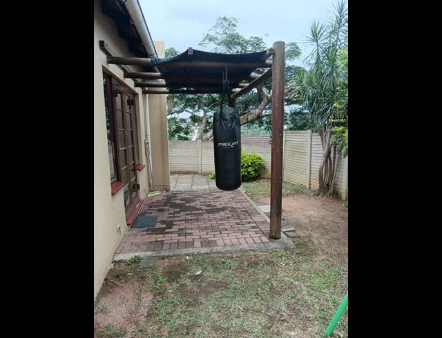 2 BEDROOM PROPERTY TO RENT IN ESCOMBE